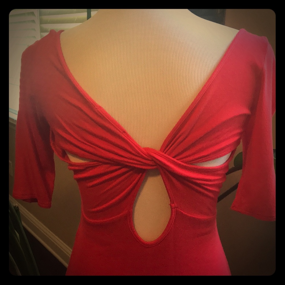 Fitted summer dress. Dark coral